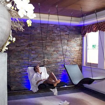 Goebel's Aquavita 4*